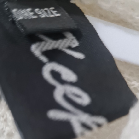 🟡Exemption Shawl - Picture 4 of 5